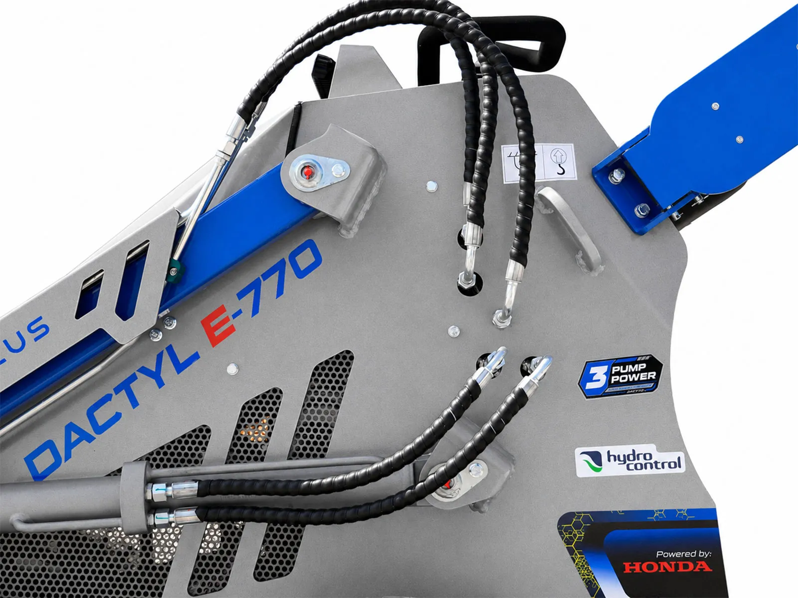 Graecus | Ελαστιχοφόρος μίνι φορτωτής με Honda GX690 V-Twin, πλατφόρμα αναβάτη, zero turn, 3 αντλίες, quick attach και ψυγείο υδραυλικού λαδιού