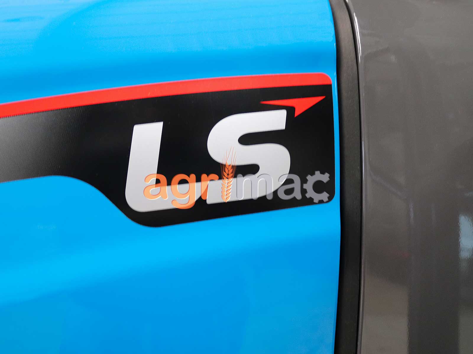 LS XR50 CABIN | LS Tractor | 60hp Καμπίνα Δενδροκομικό Αμπελουργικό Τρακτέρ