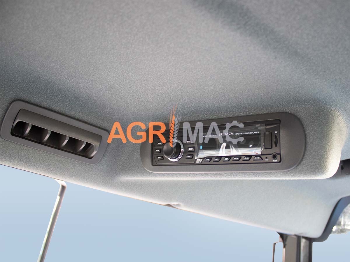 MT7.101 | LS Tractor | 122HP 4WD 3595cc κινητήρας Iveco τρακτέρ Standard συνδιασμός με GRAECUS FREZA B205