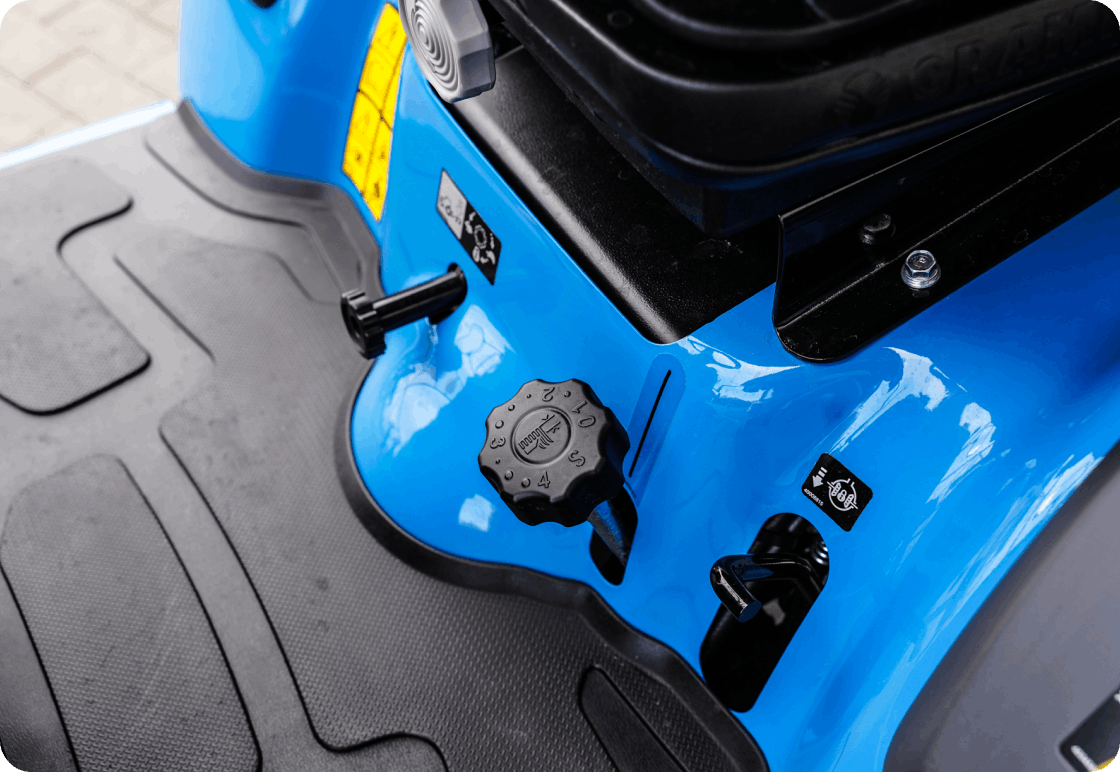 MT1.25 | LS Tractor | 30HP 4WD 1267cc τρακτέρ χορτοκοπτικό