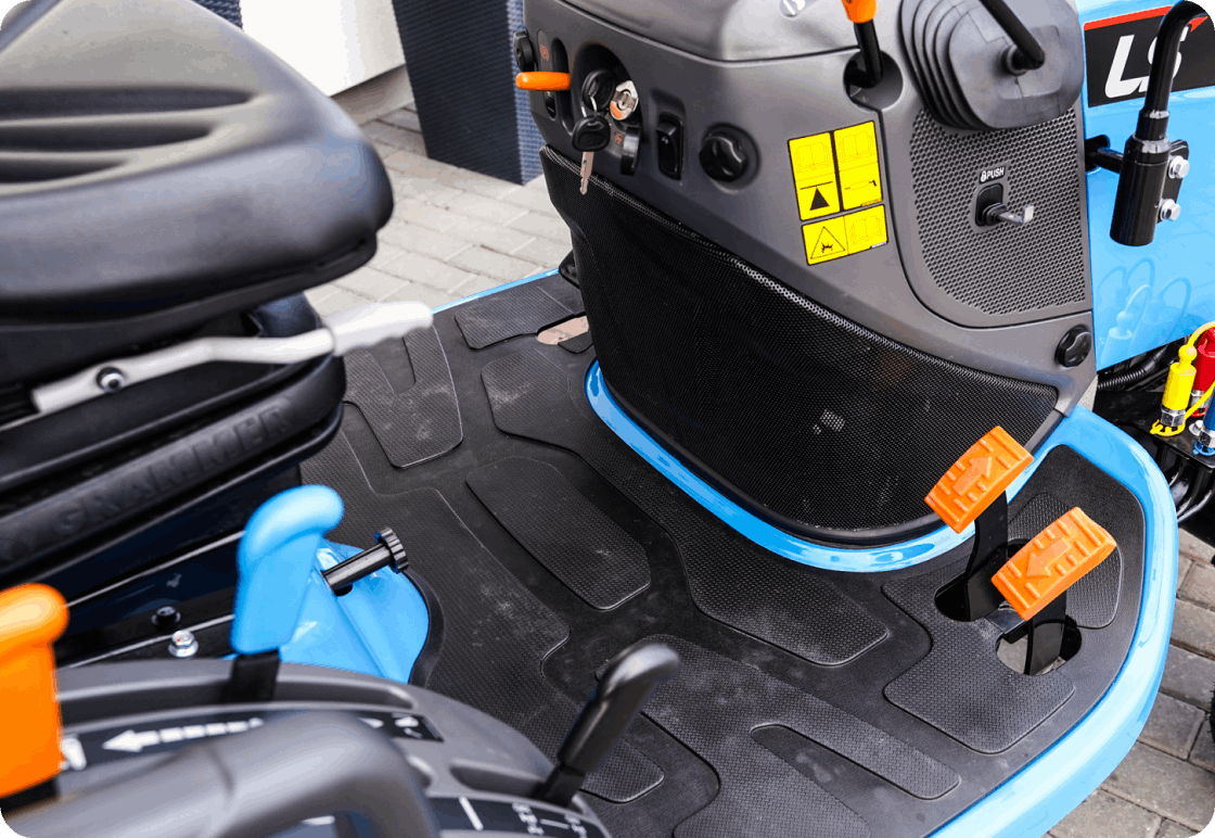 MT1.25 | LS Tractor | 30HP 4WD 1267cc τρακτέρ χορτοκοπτικό