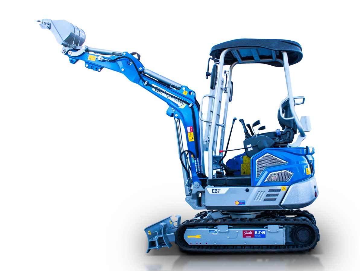 EB21-PRO | Graecus | Μίνι τσαπάκι 2.1T, Kubota Diesel, με περιστροφή στην μπούμα, πτυσσόμενες ερπύστριες, πλαϊνούς μοχλούς χειρισμού και γραμμή σφύρας 