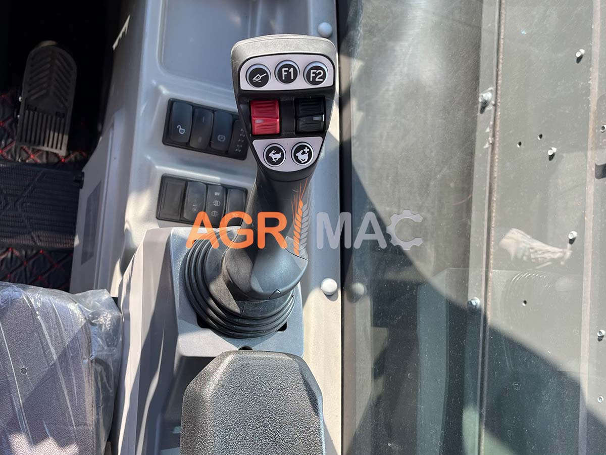 T37.7 | Graecus | Τηλεσκοπικό ανυψωτικό περονοφόρο 4×4 4WD| Μέγιστη ανύψωση 7m| Ικανότητα φόρτωσης έως 3.7Τ| Καμπίνα A/C| Υδροστατικό σαζμάν με επιλογή διεύθυνσης τύπου κάβουρα