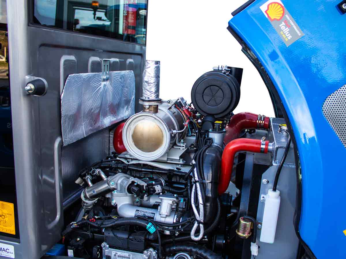 LD16NE Cab | Graecus | Σπαστός τροχοφόρος φορτωτής 4×4 4WD | Μέγιστη ανύψωση 3m | Ικανότητα φόρτωσης έως 1.6Τ | Καμπίνα A/C