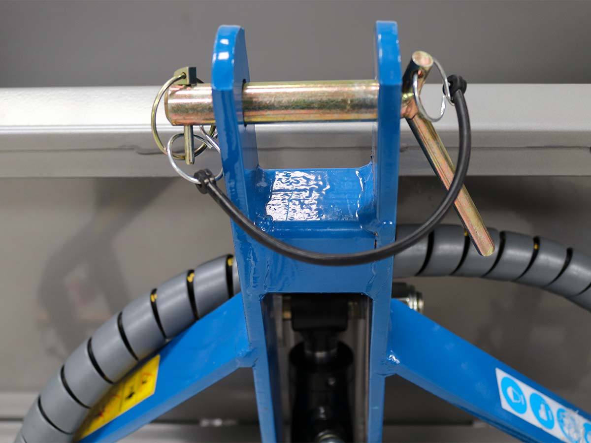 KM180-H | Graecus | Σέσουλα αναρτώμενη με υδραυλική ανατροπή ενισχυμένη 