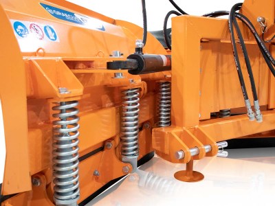 ekxionistiko-maxairi-gia-trakter-EXV250