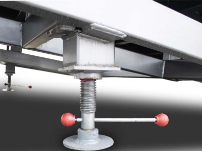 enisximeno-stand-rampas-fortoekfortosis-RAMP10T