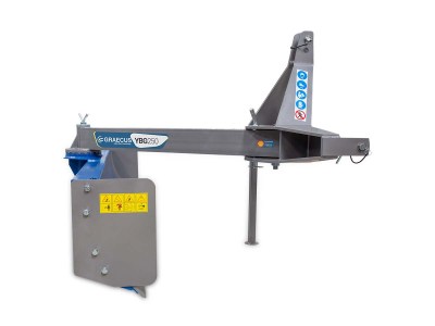 greinter-gia-to-trakter-YBG250