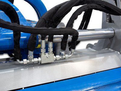 katastrofeas-ydraylikos-me-anoigomeno-tholo-CerbOpen18083